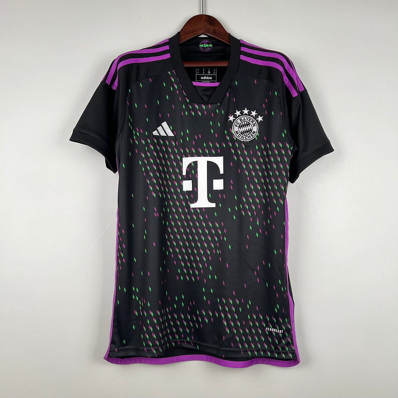 23/24 Bayern Munich Away