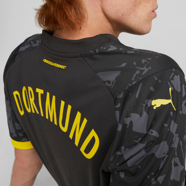 23/24 Borussia Dortmund Away Kit